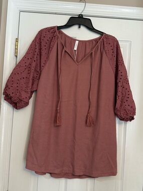 NWT Women’s Dusty Rose Peasant Top with Eyelet Sleeves
